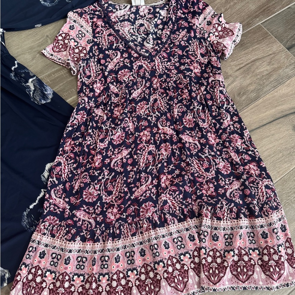 Maternity Friendly Dresses and Swim - Picture 3 of 7